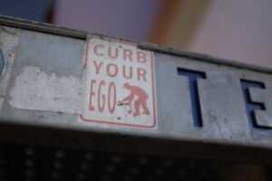 Read more about the article 40 Ego Quotes: Powerful Sayings to Help You Let Go and Grow