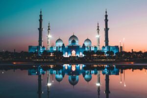 Read more about the article 40 Inspiring Islamic Quotes: Wisdom from the Quran, Hadith, and Scholars