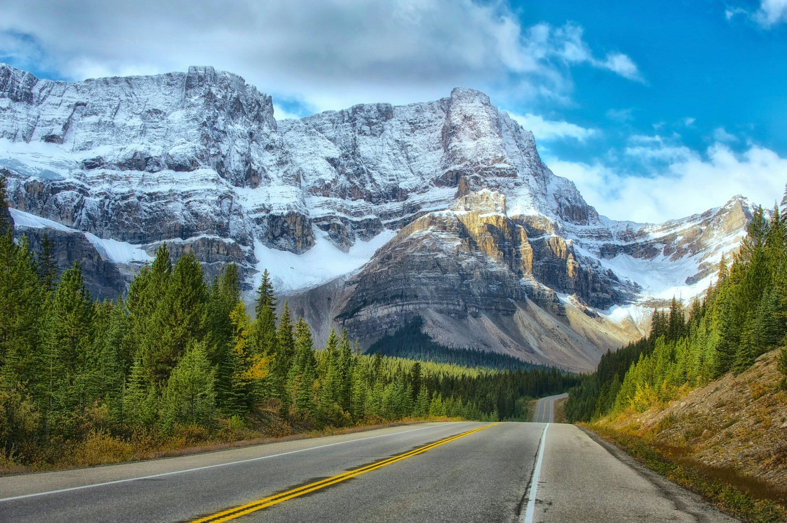 You are currently viewing 10 Journey Quotes: Words That Inspire the Road Ahead