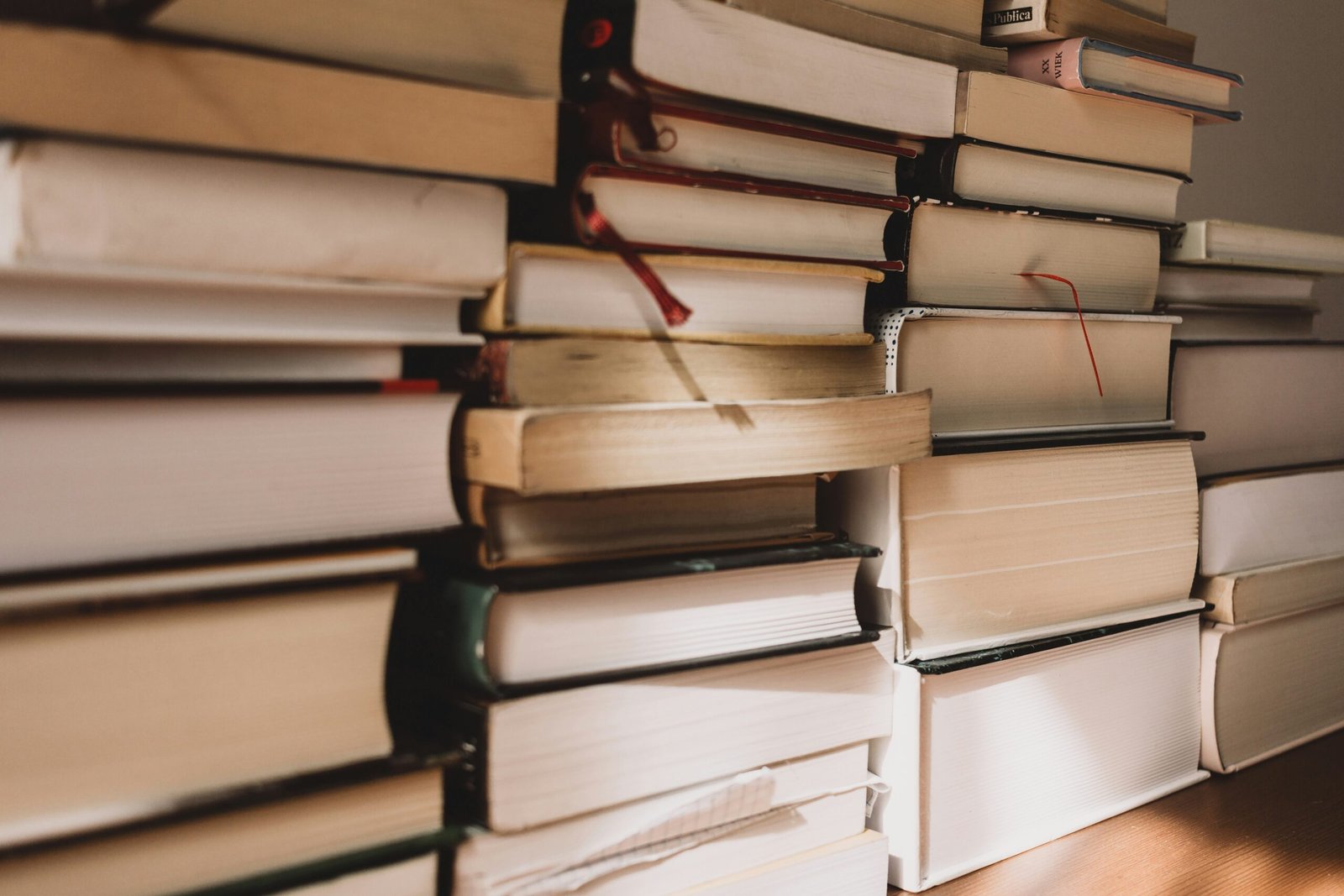 You are currently viewing 30+ Literature Quotes That Will Change the Way You See the World