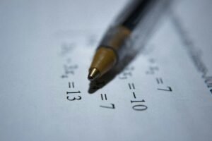 Read more about the article 35 Math Quotes: The Beauty of Numbers