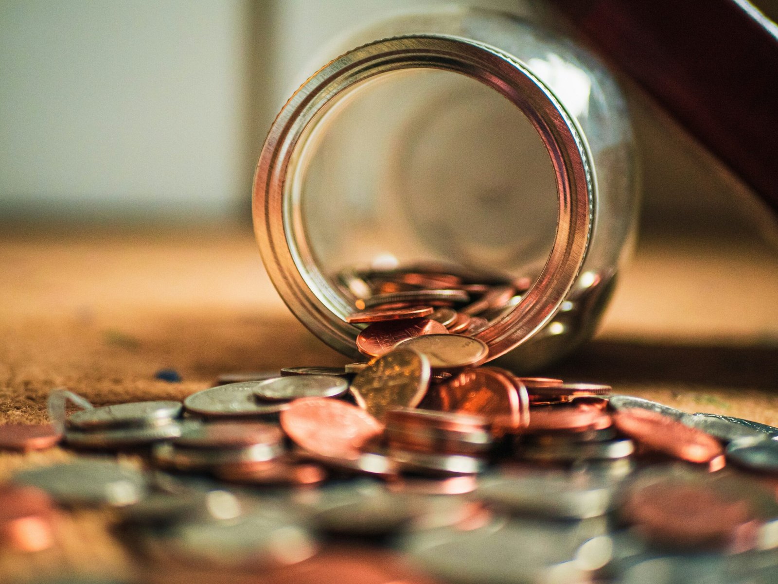 You are currently viewing 38 Thought-Provoking Saving Quotes to Inspire Financial Discipline