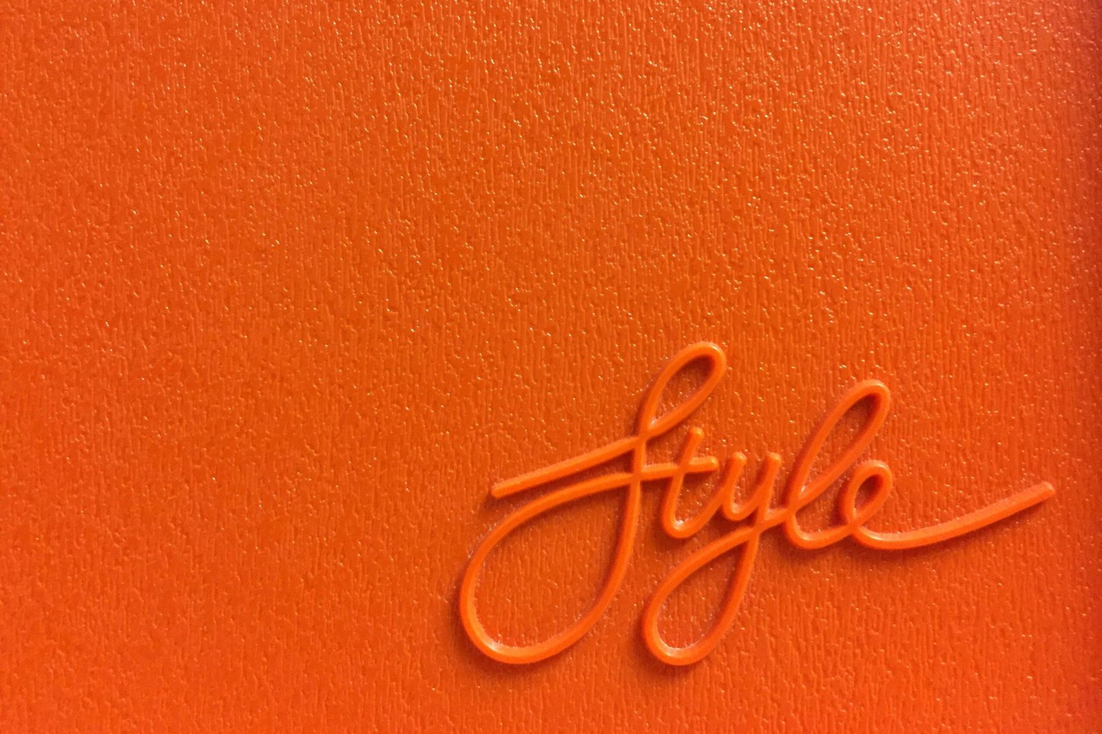You are currently viewing 40+ Timeless Style Quotes That Inspire Confidence & Creativity