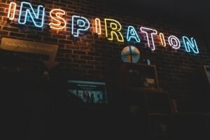Read more about the article 30+ Inspiring Others Quotes to Uplift & Strengthen the People Around You