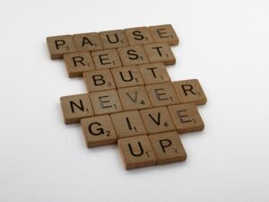 Read more about the article Never Giving Up Quotes: 50 to Keep You Going