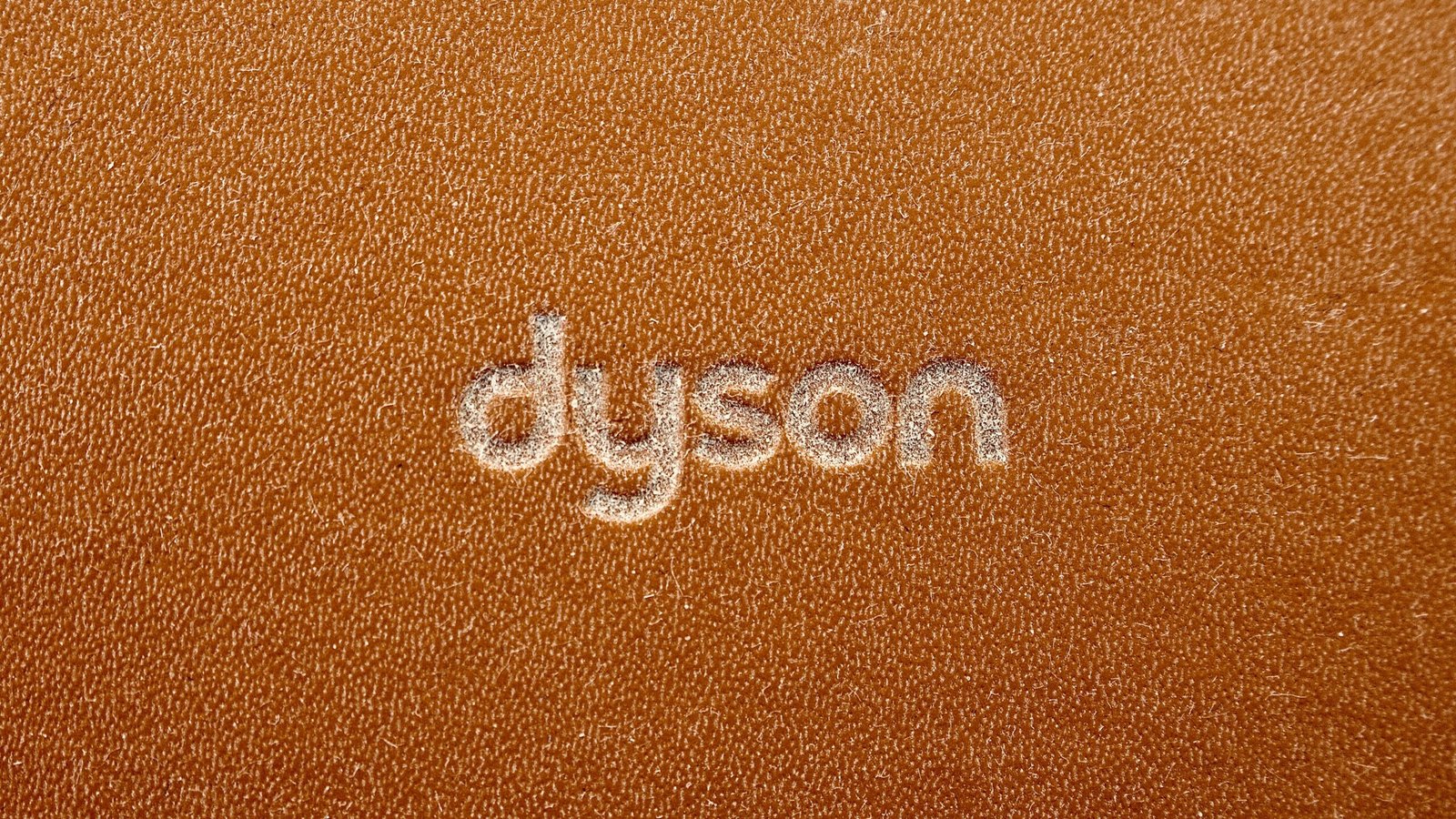 You are currently viewing 40 James Dyson Quotes Every Innovator Should Read
