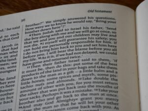 Read more about the article 70 Ancient Wisdom Quotes That Still Guide Life Today